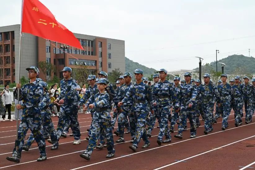 21c4c224577f4896bc0f3fa22df0cb78.jpg 21c4c224577f4896bc0f3fa22df0cb78.jpg